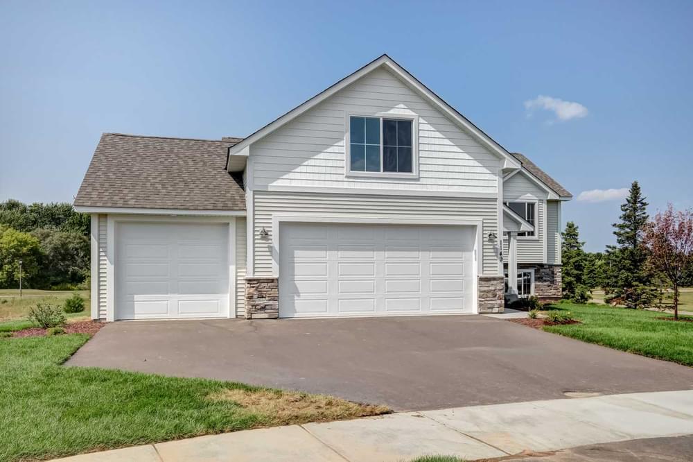 1,584sf New Home in River Falls, WI