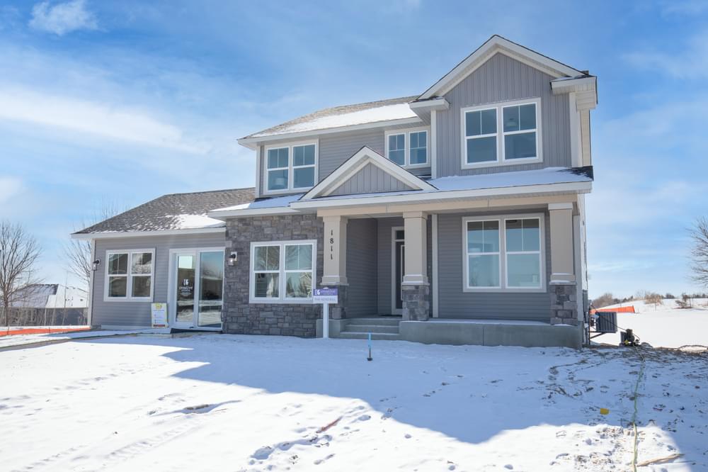 5br New Home in Hastings, MN