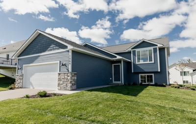 1,938sf New Home in New Richmond, WI