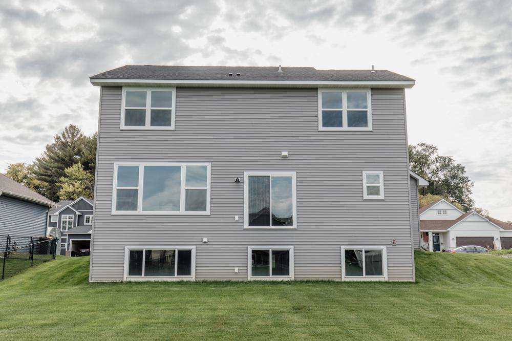 5br New Home in River Falls, WI