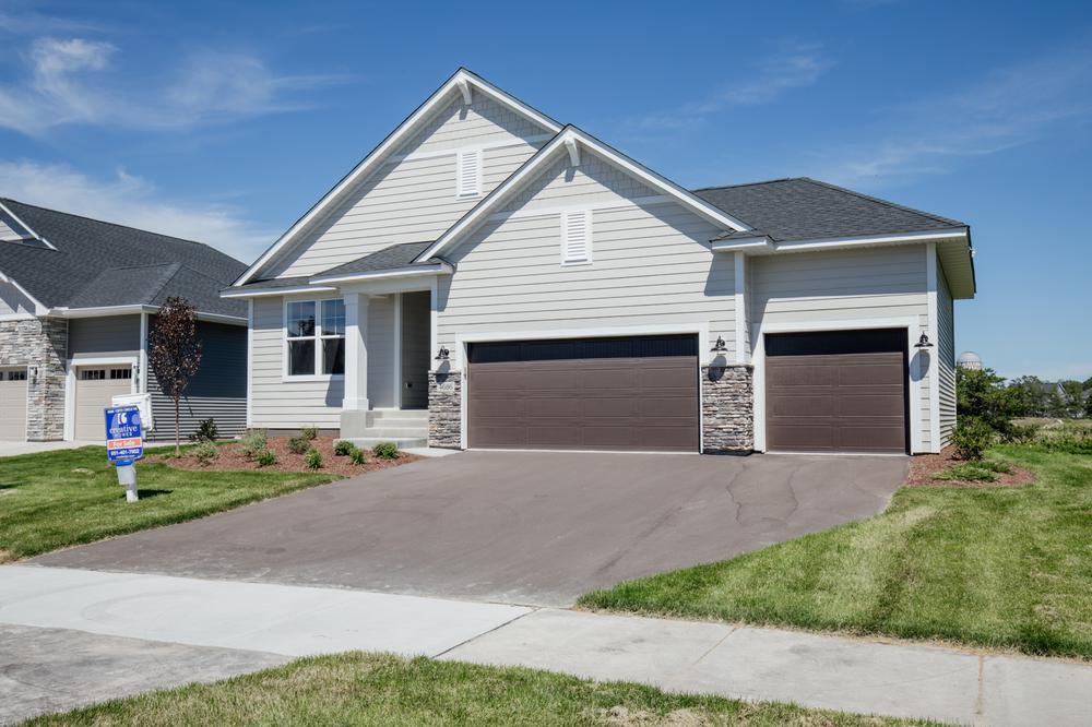 1,811sf New Home in Blaine, MN
