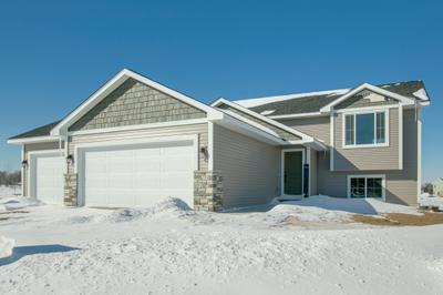 1,938sf New Home in New Richmond, WI