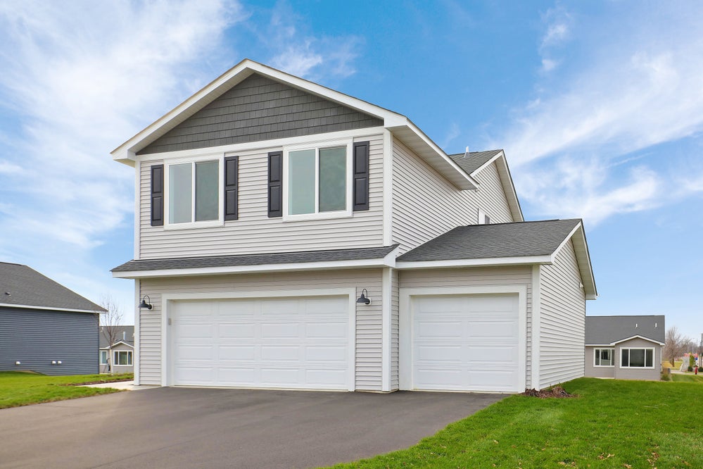 1,799sf New Home in River Falls, WI