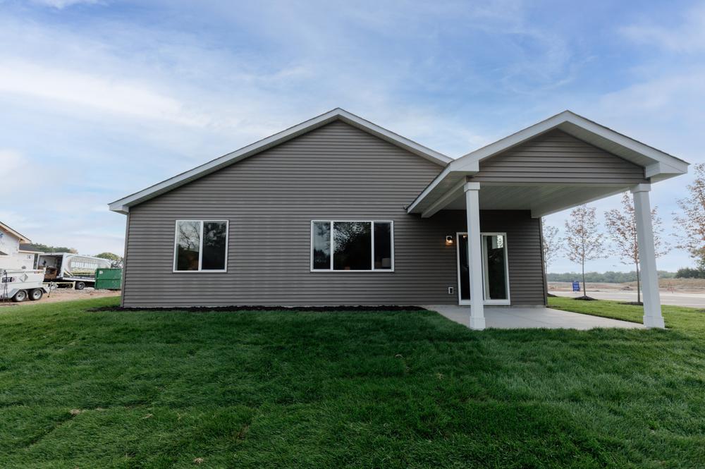 1,305sf New Home in New Richmond, WI